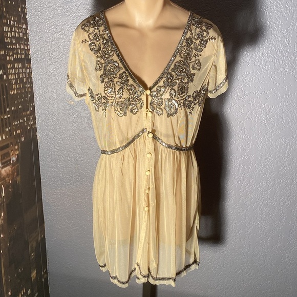 BUCKLE BLACK LABEL - NWT - tunic: sheer tan mesh s/s w gold sequins & beads - L - Picture 2 of 16